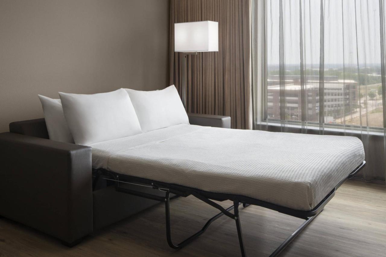 Ac Hotel By Marriott Columbus Downtown Екстериор снимка