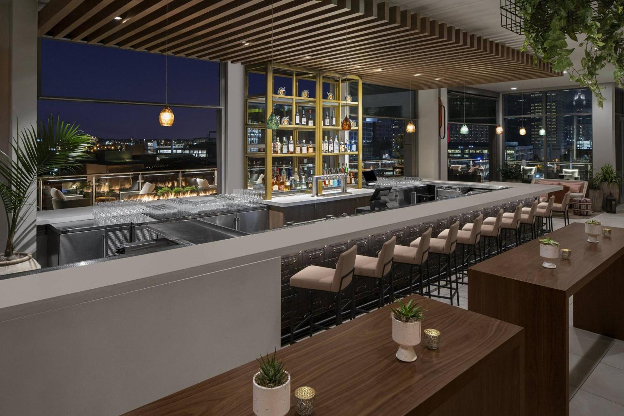Ac Hotel By Marriott Columbus Downtown Екстериор снимка