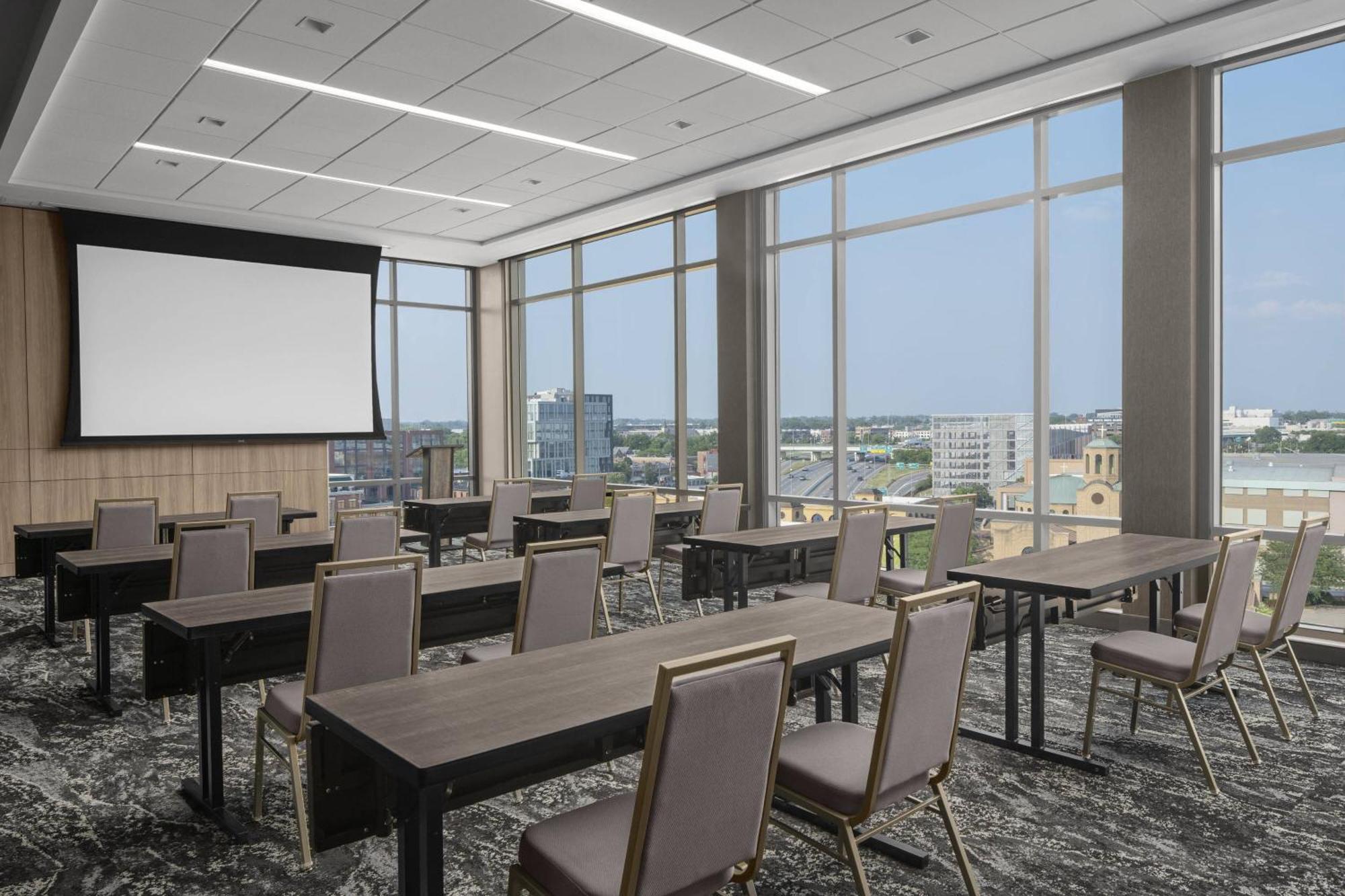 Ac Hotel By Marriott Columbus Downtown Екстериор снимка