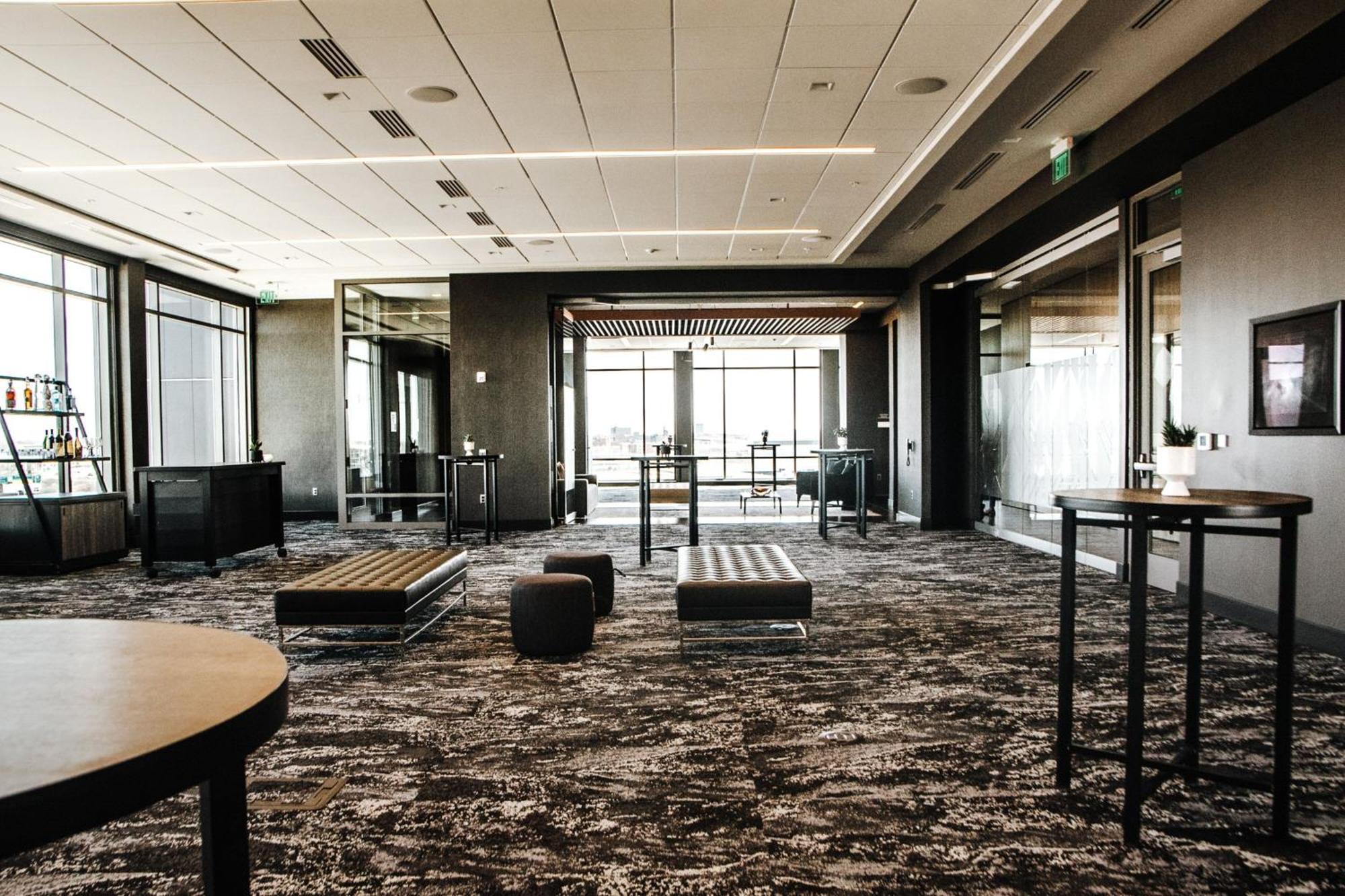 Ac Hotel By Marriott Columbus Downtown Екстериор снимка