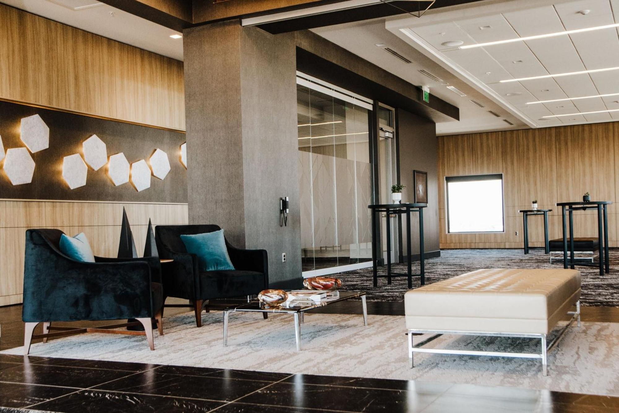 Ac Hotel By Marriott Columbus Downtown Екстериор снимка